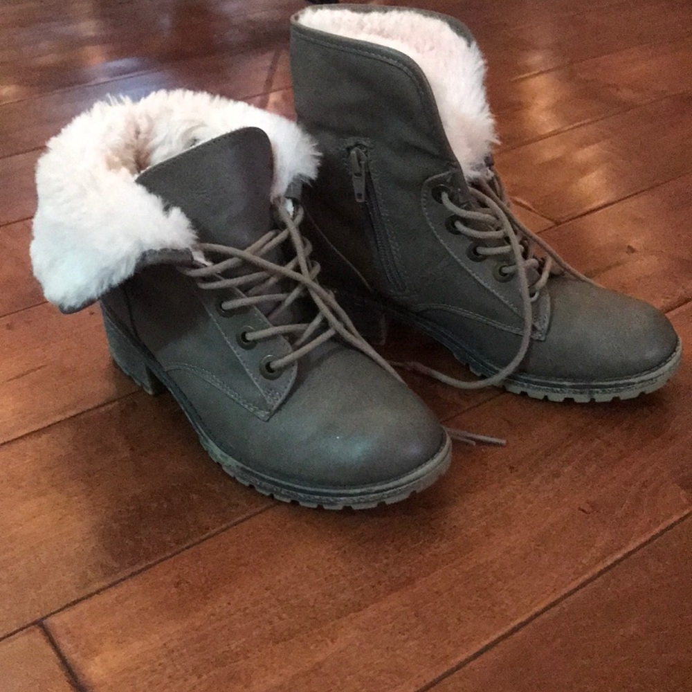 Justice boots